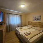 Alpenlandhaus Menardi شقة فندقية سيفيلد ان تيرول