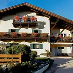 Alpenlandhaus Menardi شقة فندقية