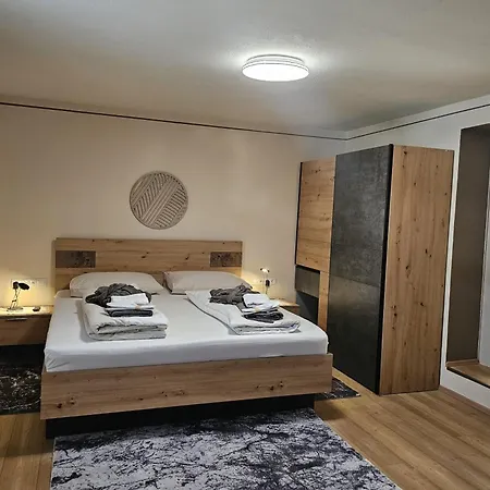 Aparthotel Alpenlandhaus Menardi Seefeld in Tirol