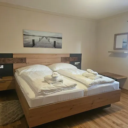 Alpenlandhaus Menardi