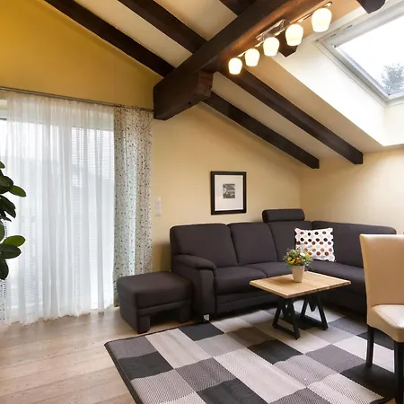 Alpenlandhaus Menardi Апарт-отель Зеефельд в Тироле