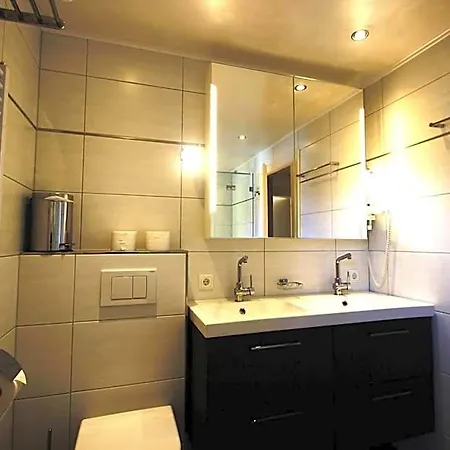 Alpenlandhaus Menardi Апарт-отель