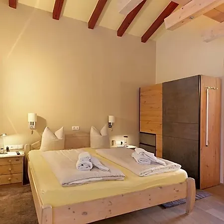Apart-hotel Alpenlandhaus Menardi
