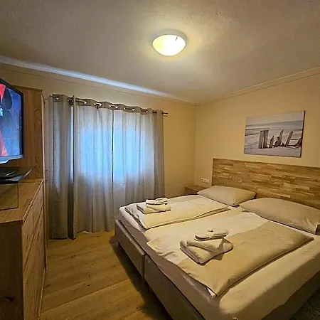Alpenlandhaus Menardi Апарт-отель