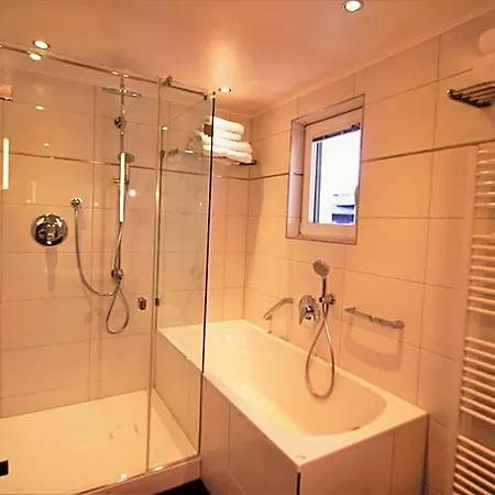 Alpenlandhaus Menardi Апарт-отель 4*