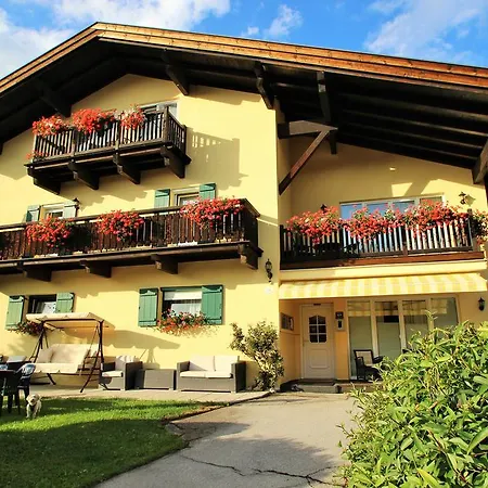 Alpenlandhaus Menardi