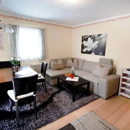 Alpenlandhaus Menardi Aparthotel 4*