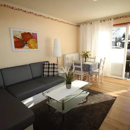 Alpenlandhaus Menardi Lägenhetshotell Seefeld in Tirol