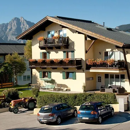 Alpenlandhaus Menardi Зеефельд в Тироле