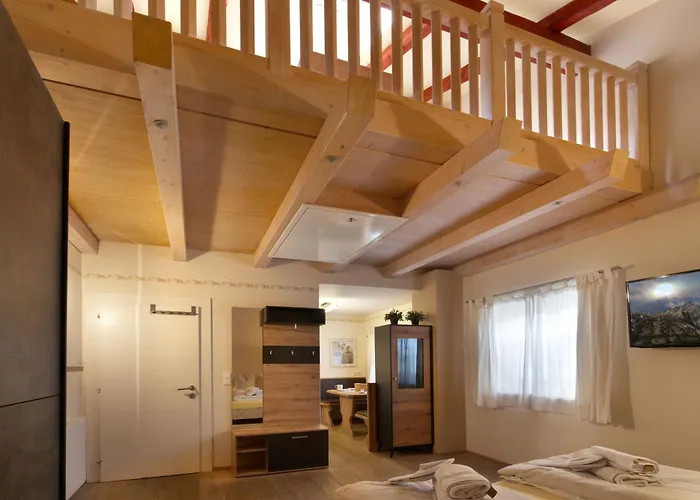 Alpenlandhaus Menardi Seefeld in Tirol