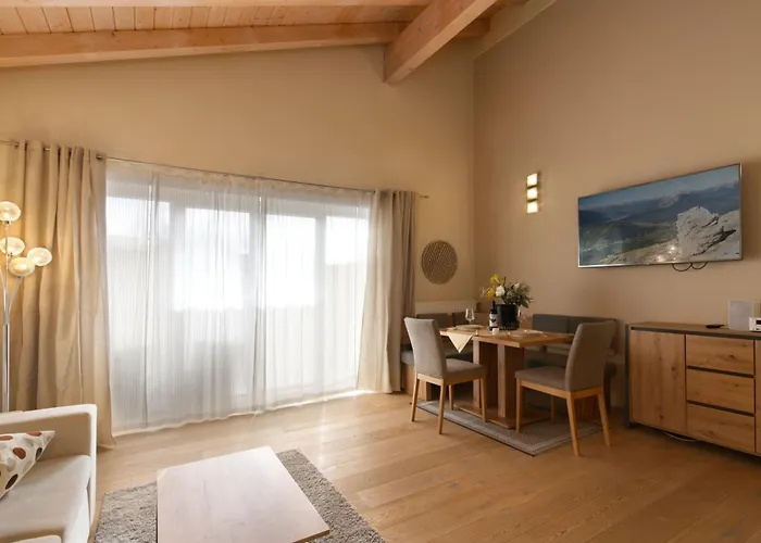 Alpenlandhaus Menardi 4*