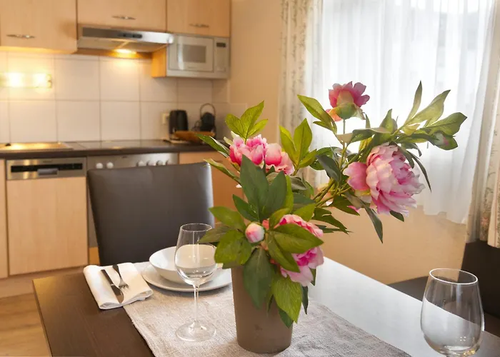 Alpenlandhaus Menardi Hotel apartamentowy