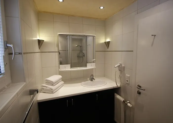 Alpenlandhaus Menardi Hotel apartamentowy