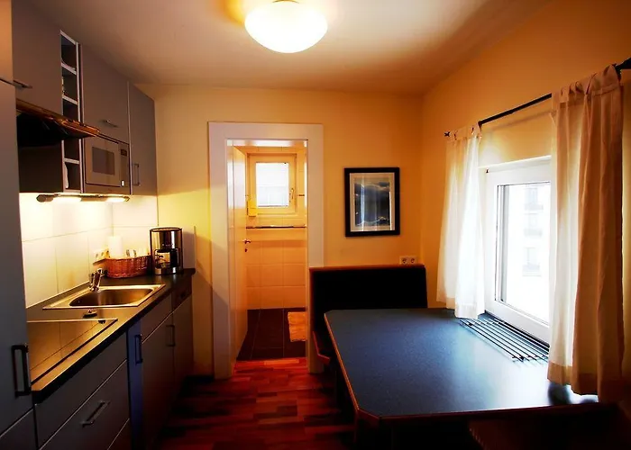 Alpenlandhaus Menardi Hotel apartamentowy 4*