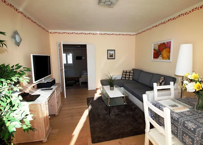 Hotel apartamentowy Alpenlandhaus Menardi 4*