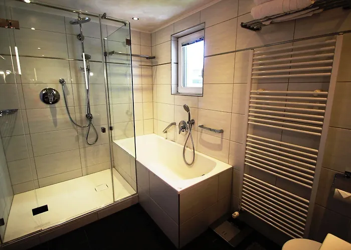 Alpenlandhaus Menardi アパートホテル ゼーフェルト・イン・チロル