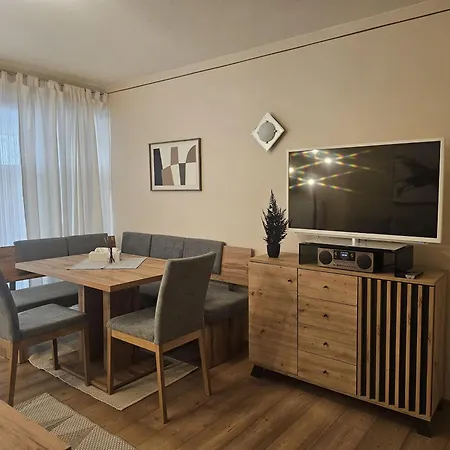 Alpenlandhaus Menardi Aparthotel Seefeld in Tirol