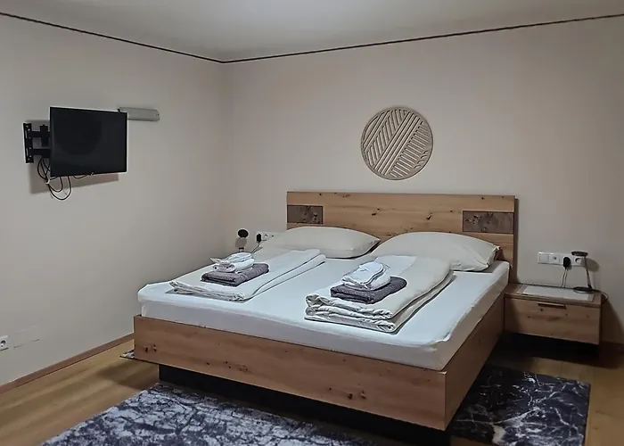 Alpenlandhaus Menardi Aparthotel Seefeld in Tirol