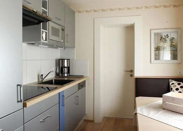 Alpenlandhaus Menardi Aparthotel Seefeld in Tirol